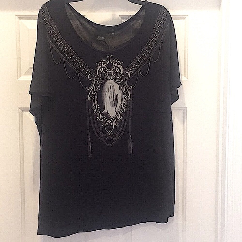 FAITH CONNEXION-Praying Hands with Real Chain Detail Cameo Tunic Top SZ Med